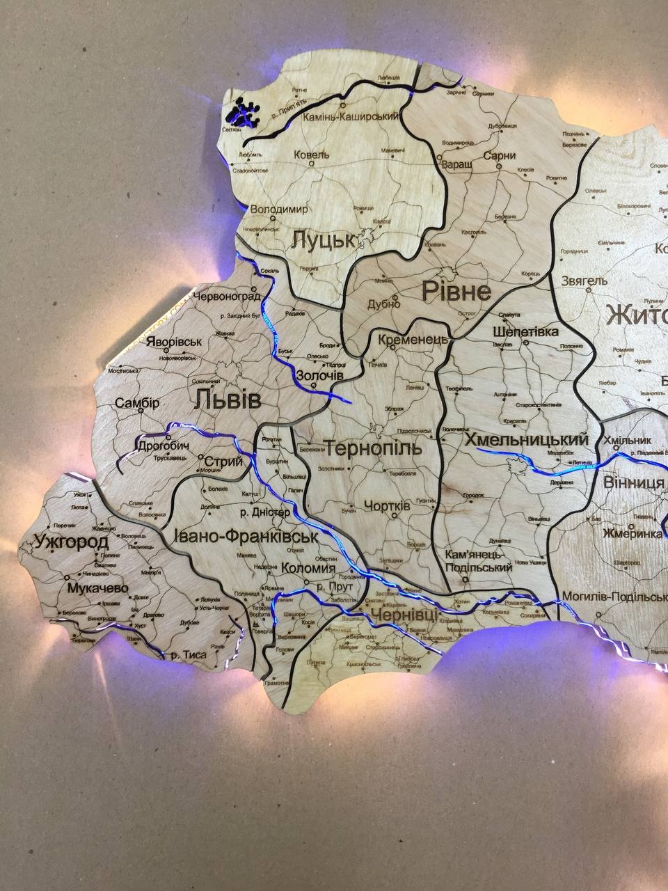 Дерев'яна Карта України "S" 100 x 70 см 29096469 фото